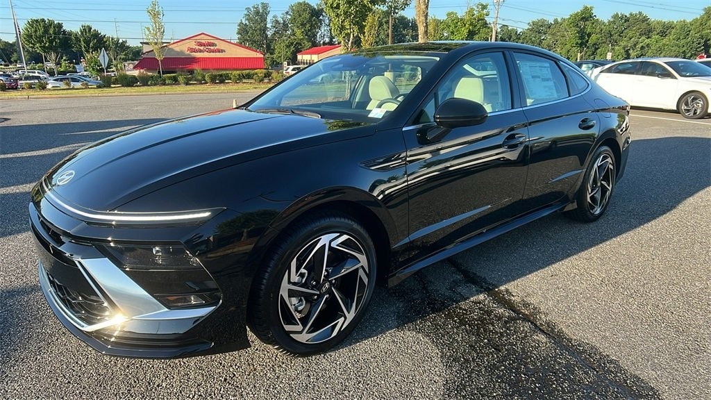 New 2025 Hyundai Sonata SEL Convenience Sedan