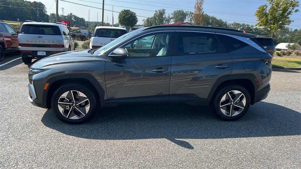 New 2025 Hyundai Tucson Hybrid SEL Convenience SUV