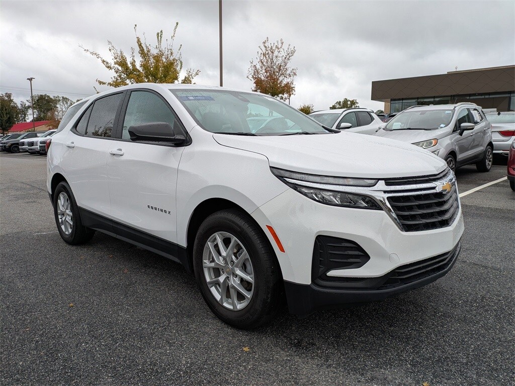 Used 2023 Chevrolet Equinox LS w/1LS SUV