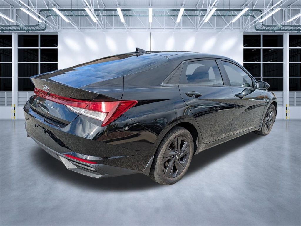 Used 2023 Hyundai Elantra SEL Sedan