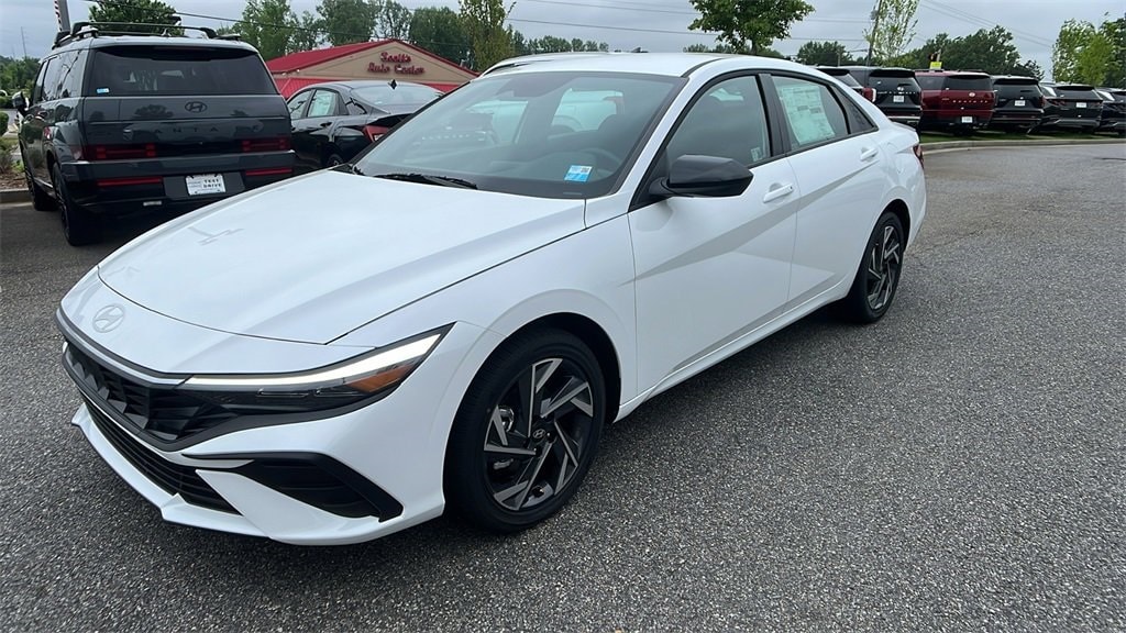 New 2025 Hyundai Elantra Hybrid SEL Sport Sedan