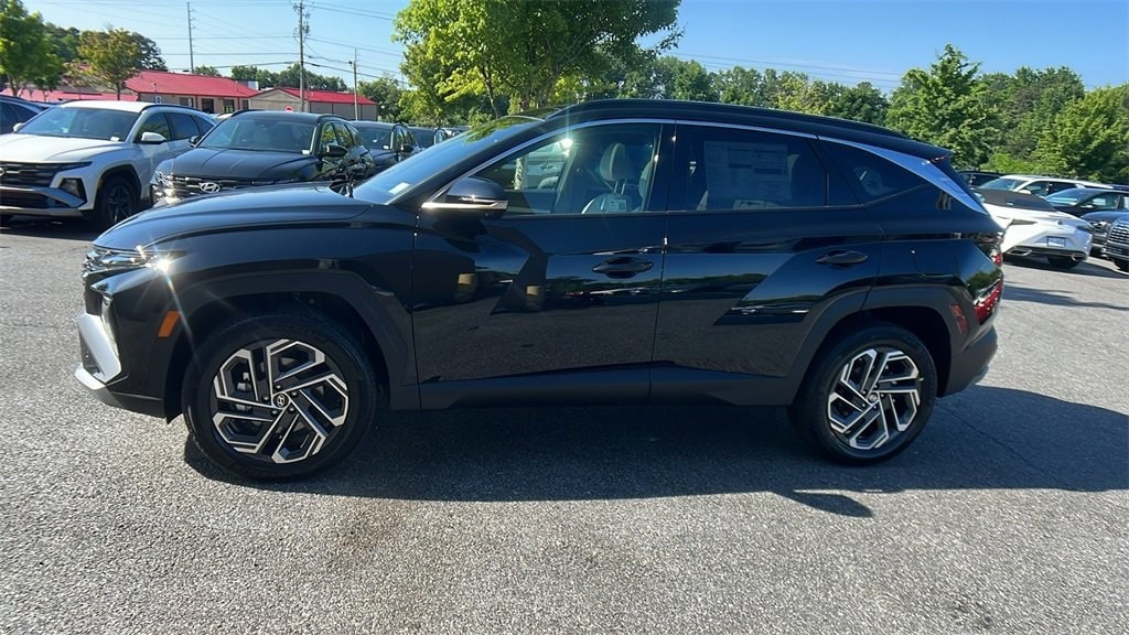 New 2025 Hyundai Tucson Hybrid Limited SUV