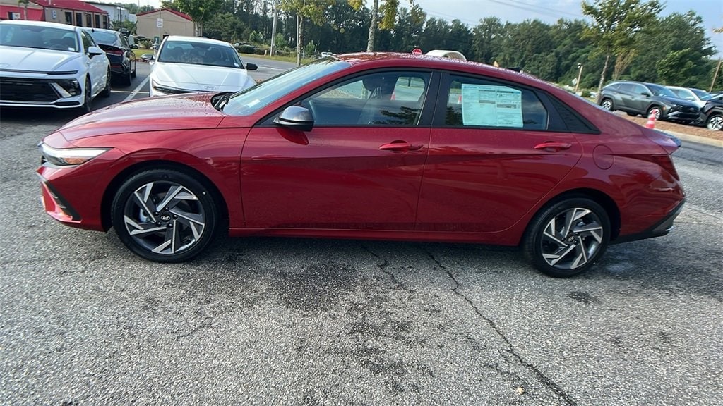 New 2025 Hyundai Elantra SEL Sport Sedan
