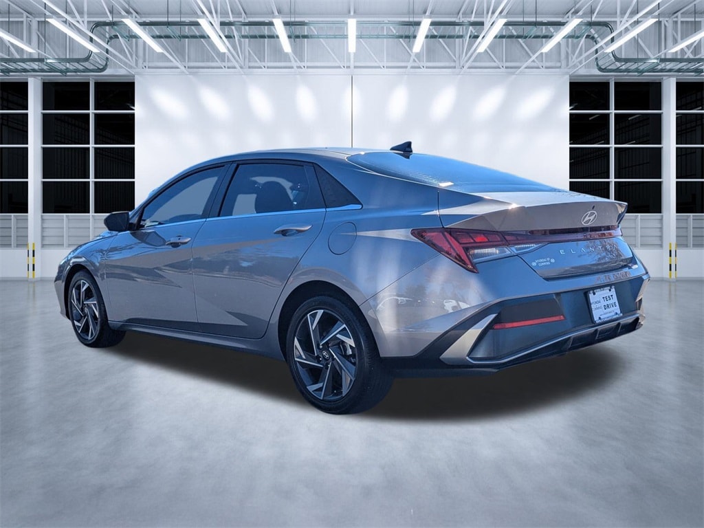 Used 2024 Hyundai Elantra SEL Sedan