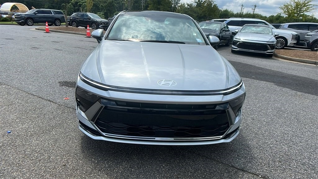 2025 Hyundai Sonata SEL Convenience photo 2
