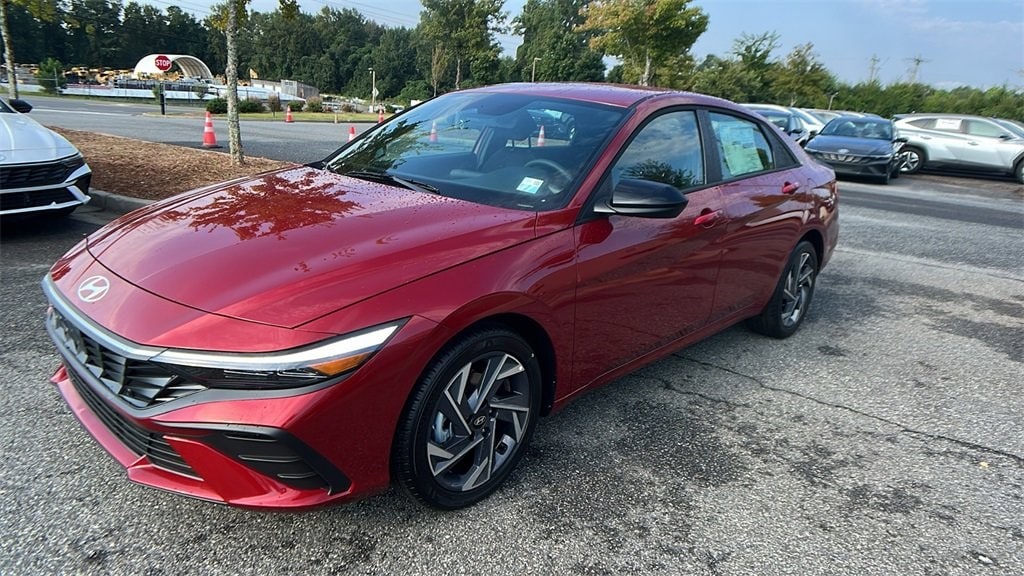 New 2025 Hyundai Elantra SEL Sport Sedan