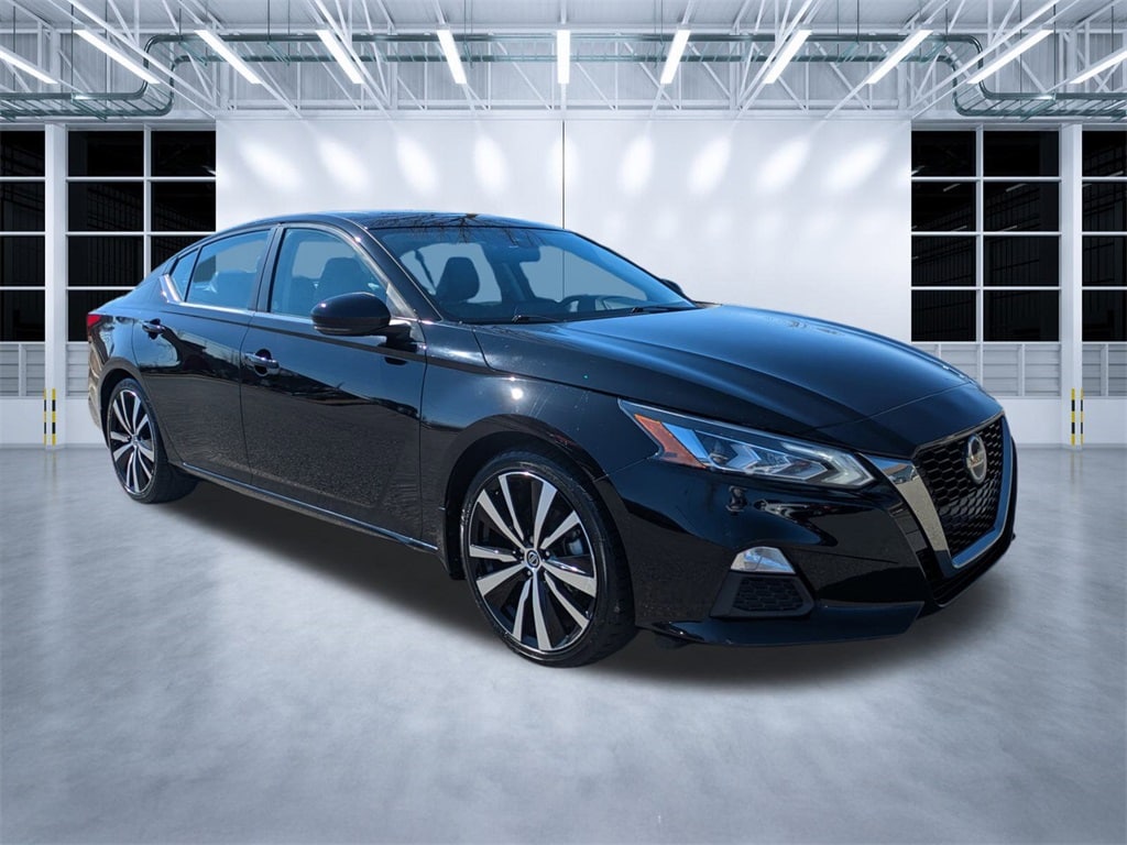 Used 2022 Nissan Altima 2.0 SR Sedan