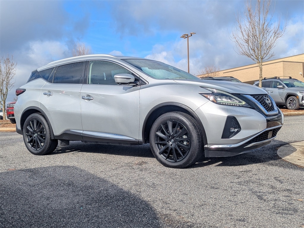 2023 Nissan Murano SL's photo