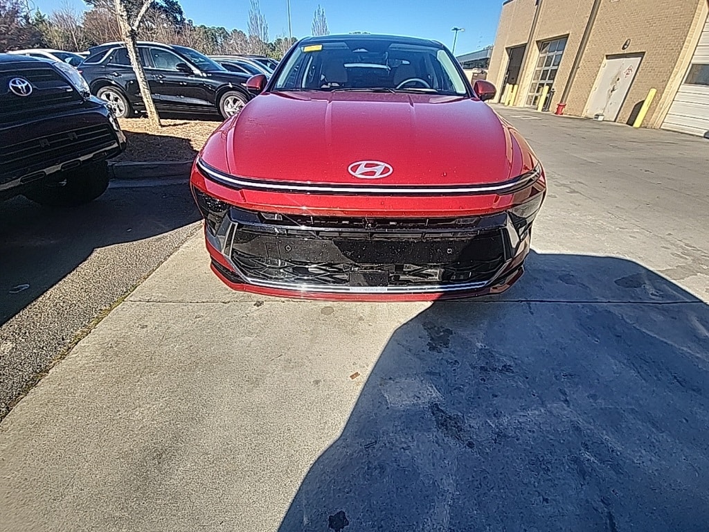 Used 2025 Hyundai Sonata Hybrid Limited Sedan