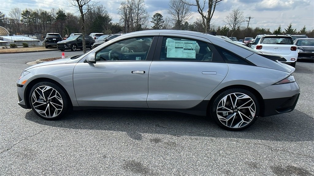 New 2025 Hyundai IONIQ 6 SEL Sedan
