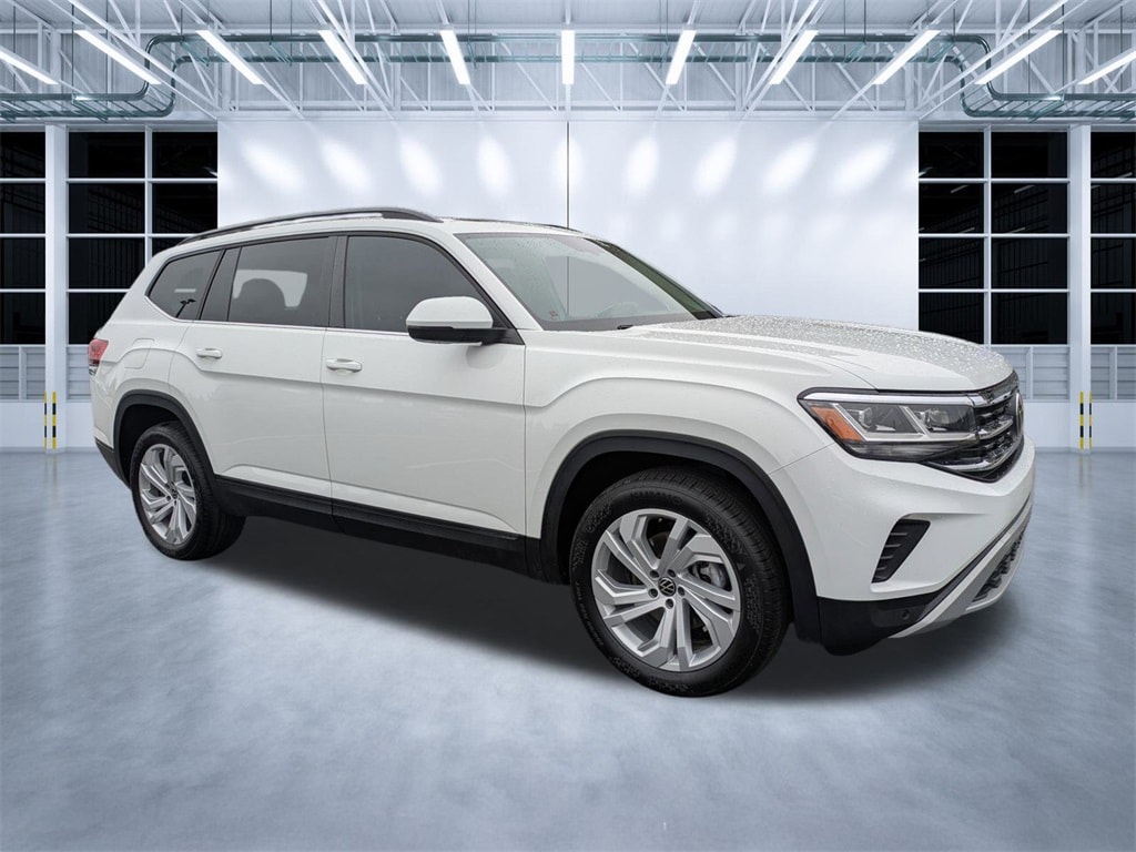 2022 Volkswagen Atlas SE w/Tech