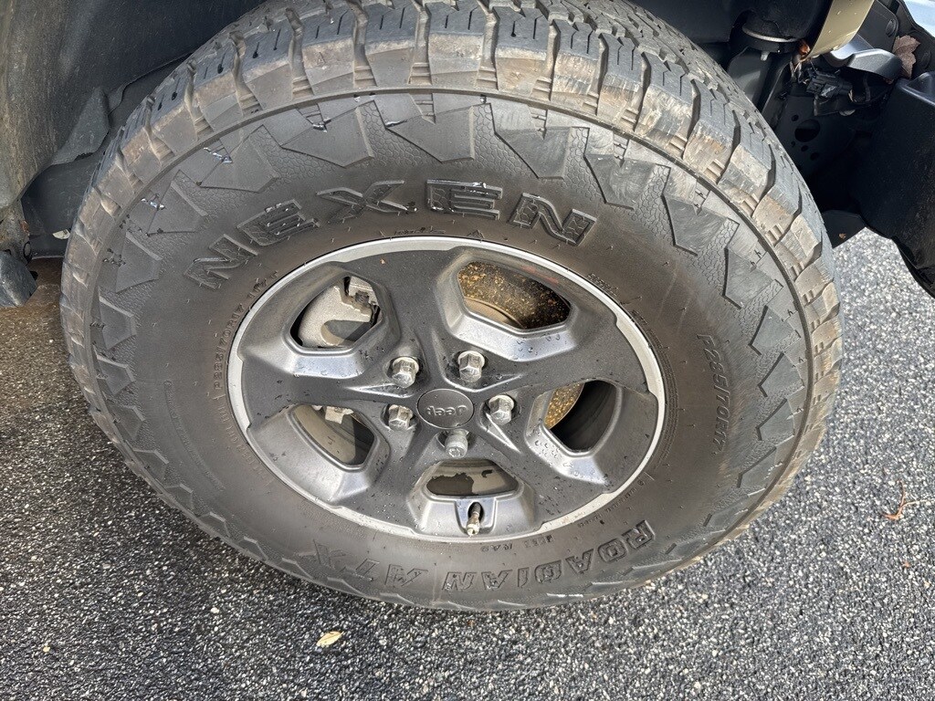 2020 Jeep Gladiator Sport photo 4