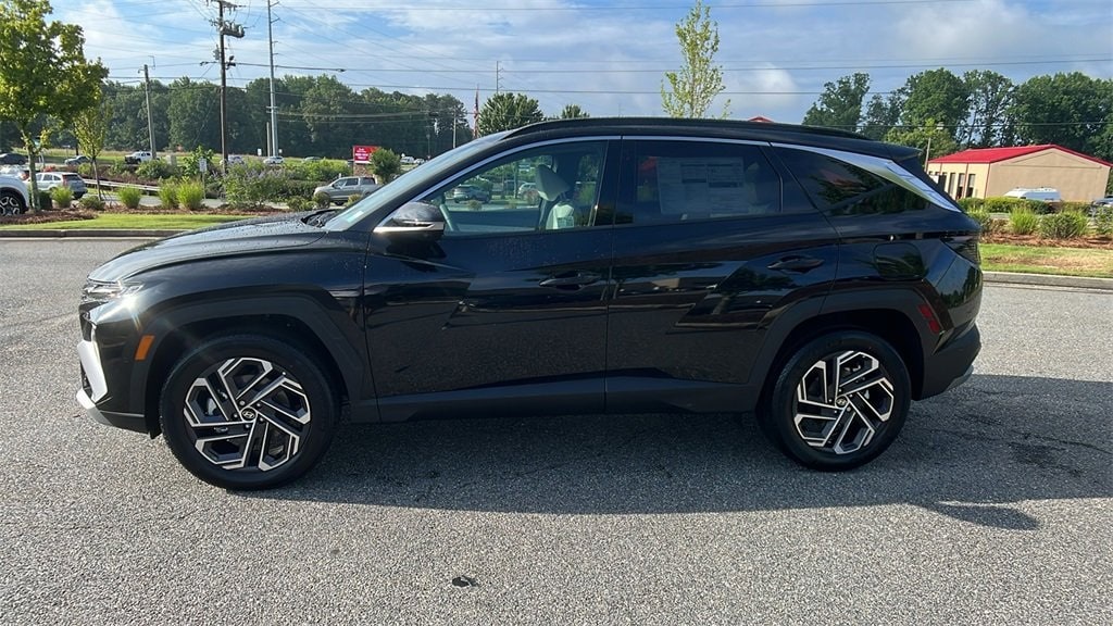 New 2025 Hyundai Tucson Hybrid Limited SUV