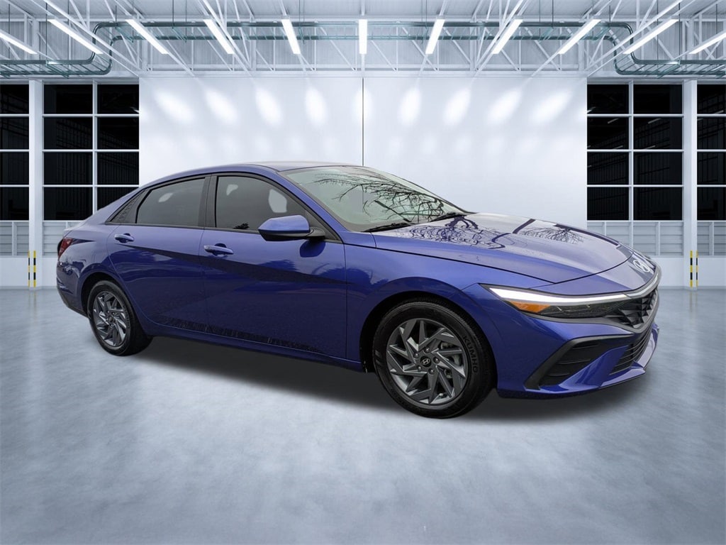 2024 Hyundai Elantra Sedan 
