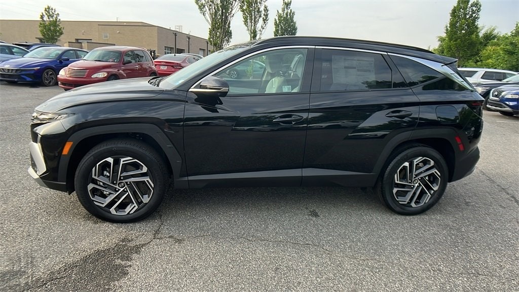 New 2025 Hyundai Tucson Hybrid Limited SUV