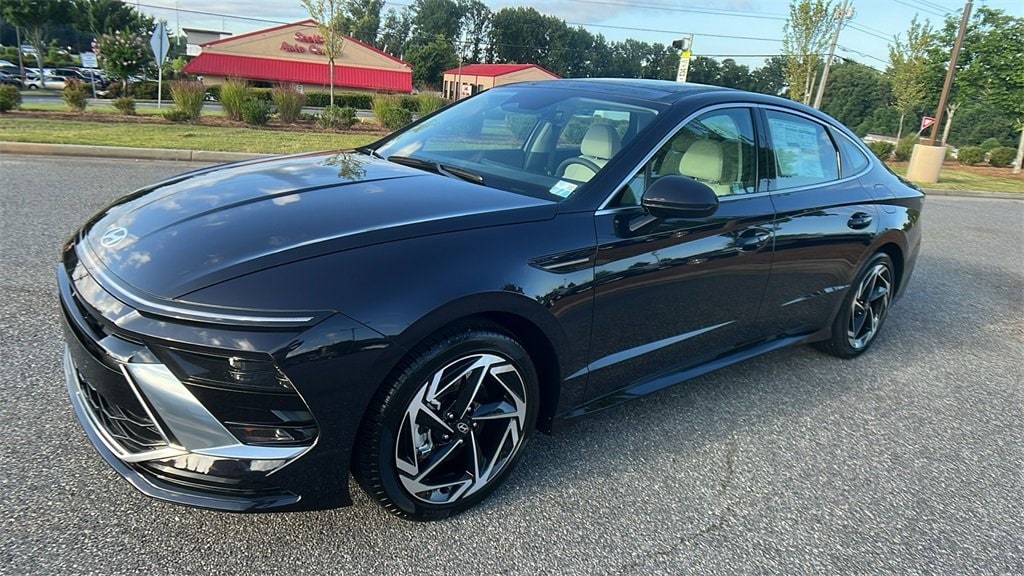 New 2025 Hyundai Sonata SEL Convenience Sedan