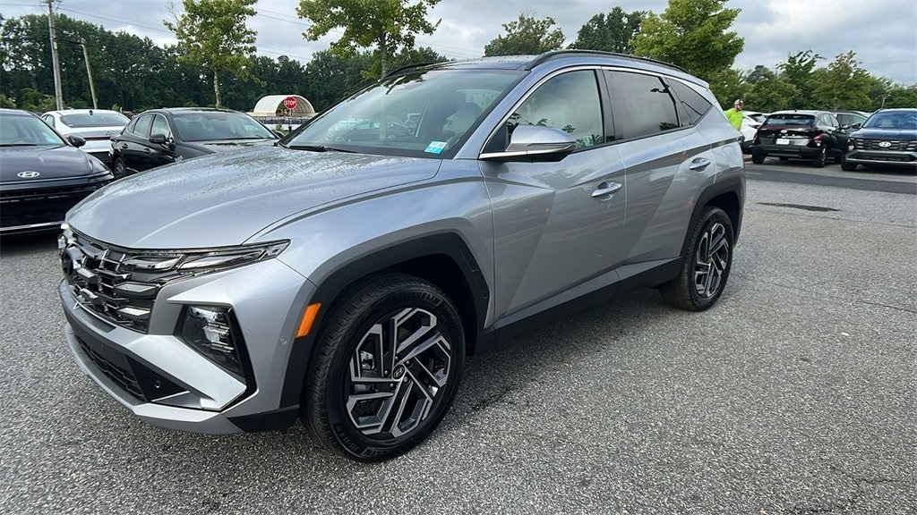 New 2025 Hyundai Tucson Hybrid Limited SUV