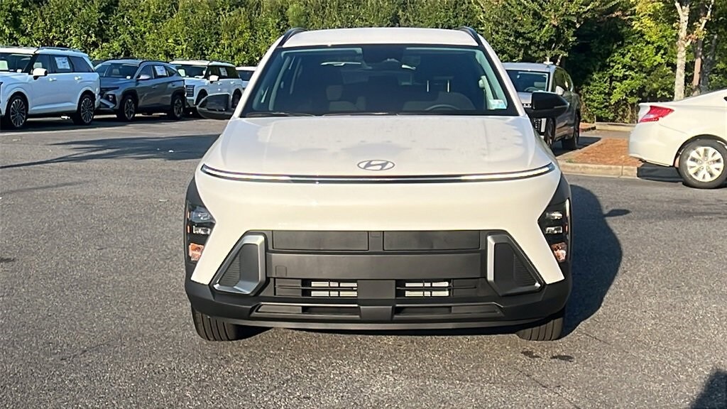 2026 Hyundai Kona SEL photo 2