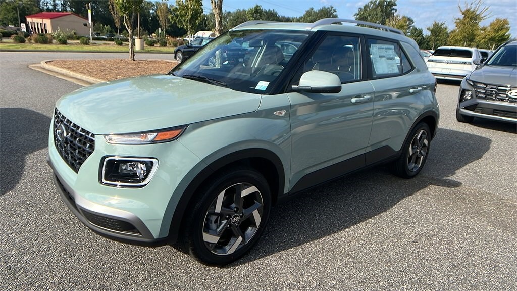 New 2025 Hyundai Venue Limited SUV