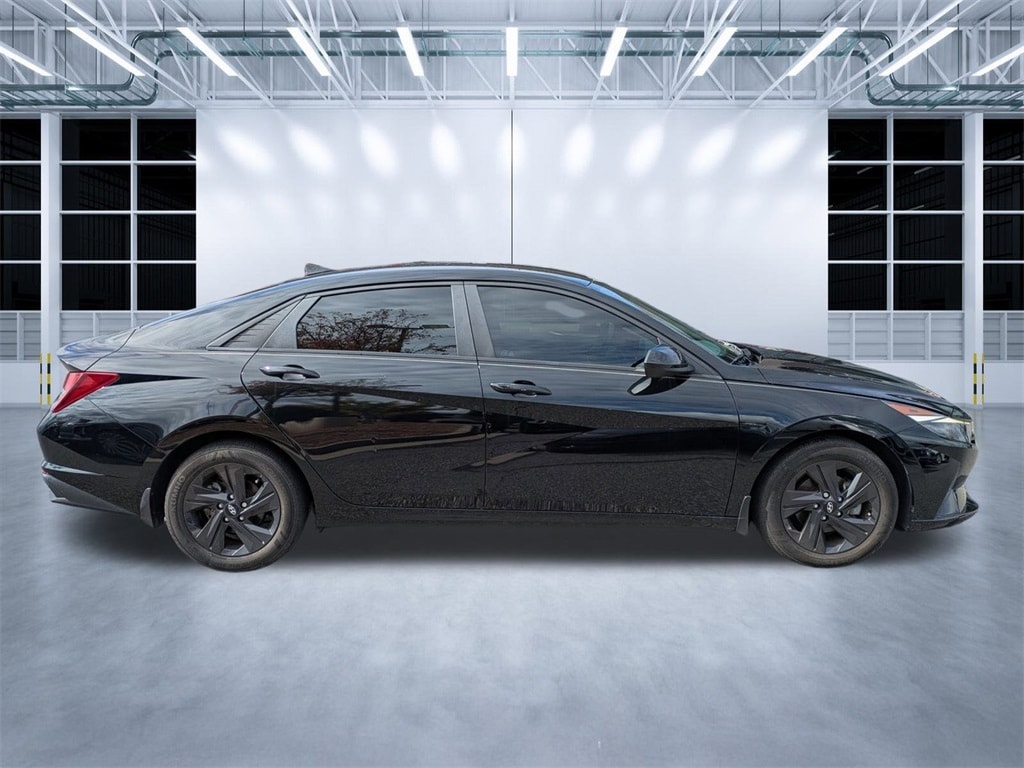Used 2023 Hyundai Elantra SEL Sedan
