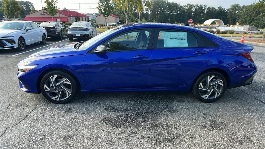 New 2025 Hyundai Elantra SEL Sport Sedan