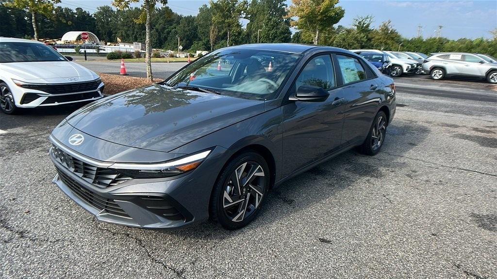 New 2025 Hyundai Elantra SEL Sport Sedan