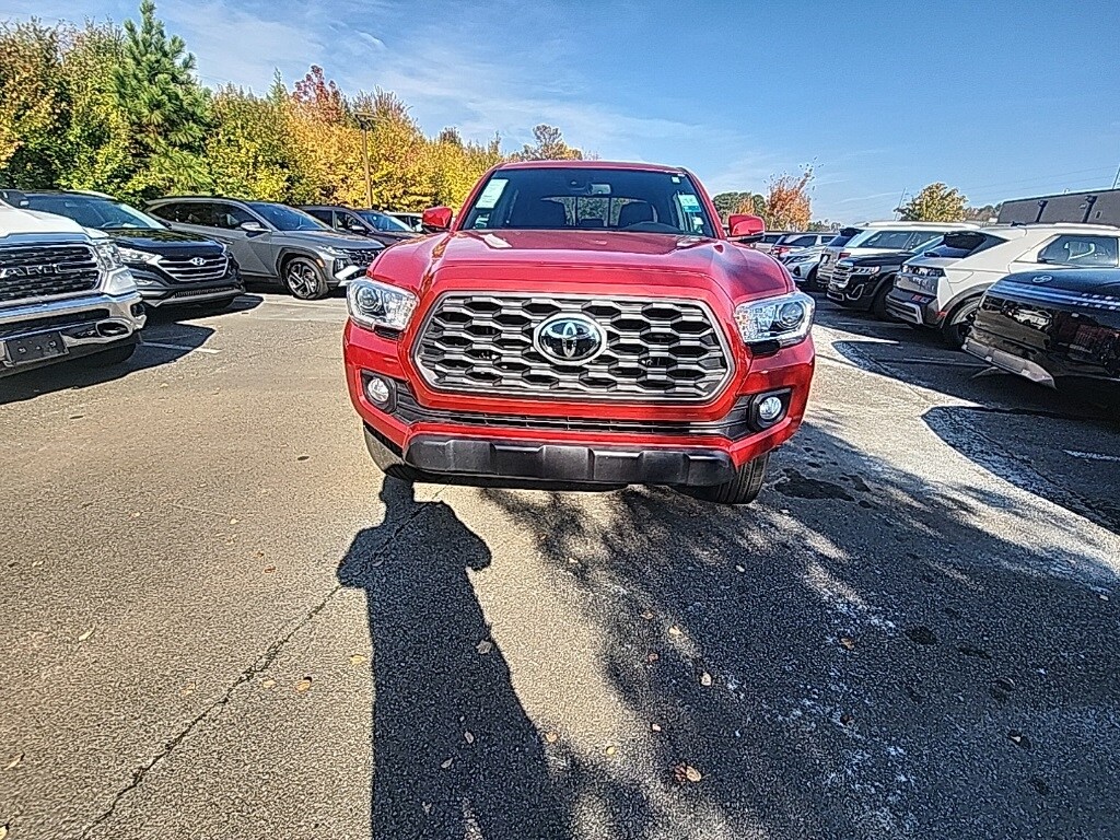 2023 Toyota Tacoma TRD Off-Road V6 photo 2