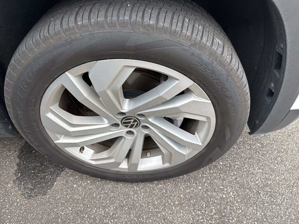 2022 Volkswagen Atlas V6 SE Technology photo 3