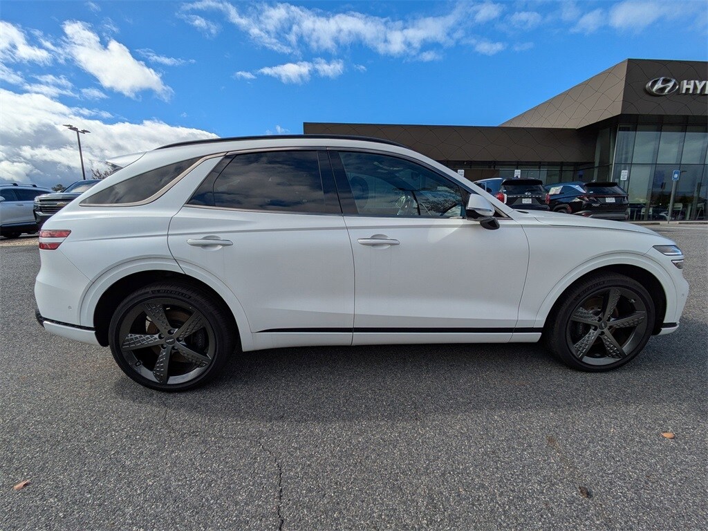 Used 2025 Genesis GV70  SUV