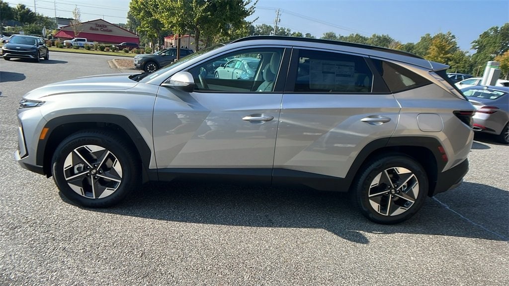 New 2025 Hyundai Tucson Hybrid SEL Convenience SUV