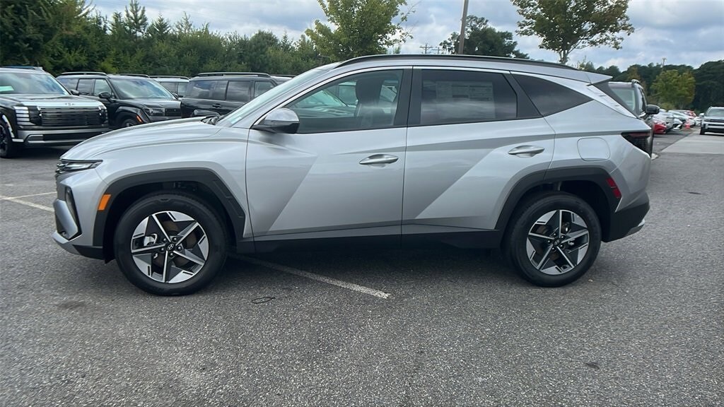 New 2025 Hyundai Tucson Hybrid SEL Convenience SUV