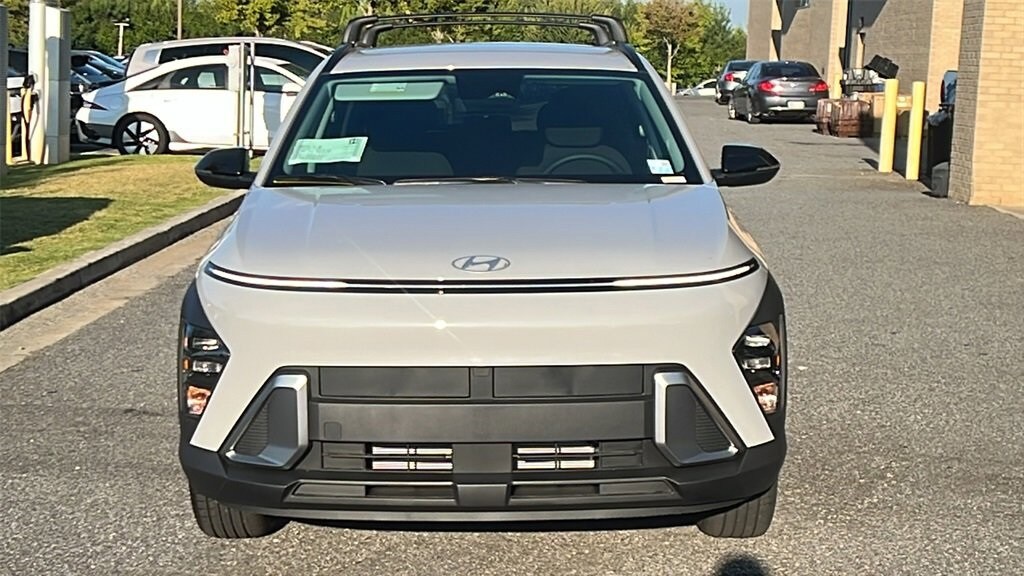 2026 Hyundai Kona SEL photo 2