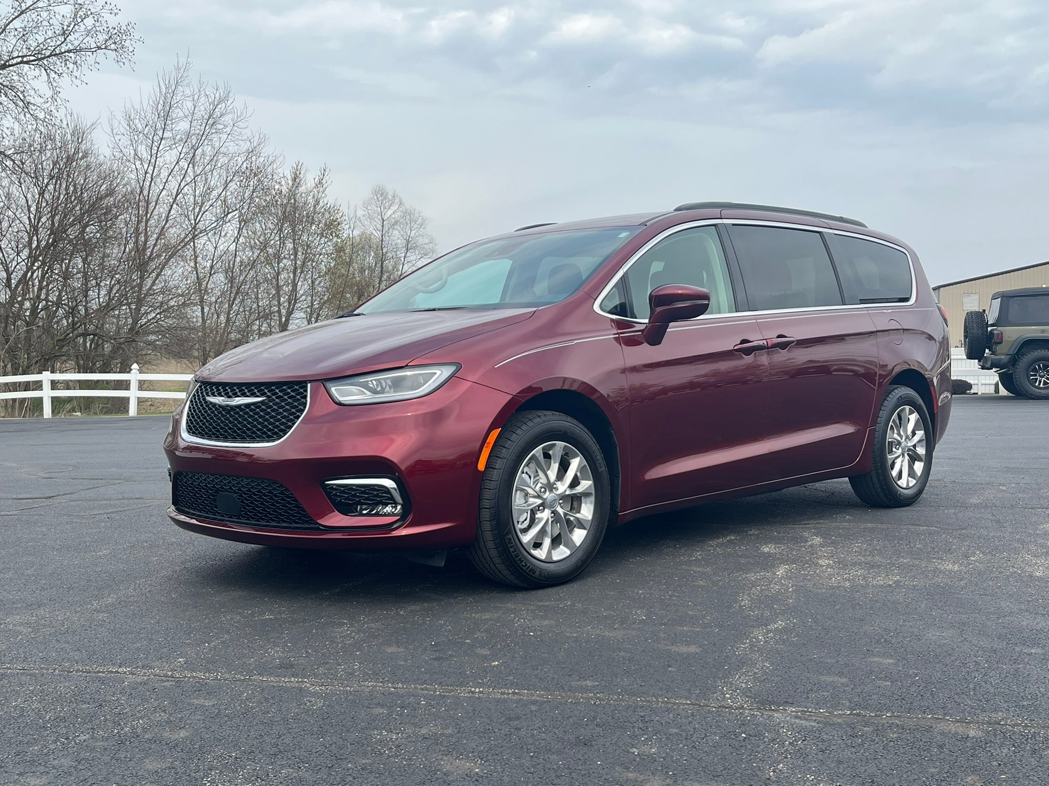 Used 2022 Chrysler Pacifica Touring L with VIN 2C4RC3BG5NR156526 for sale in Fort Loramie, OH
