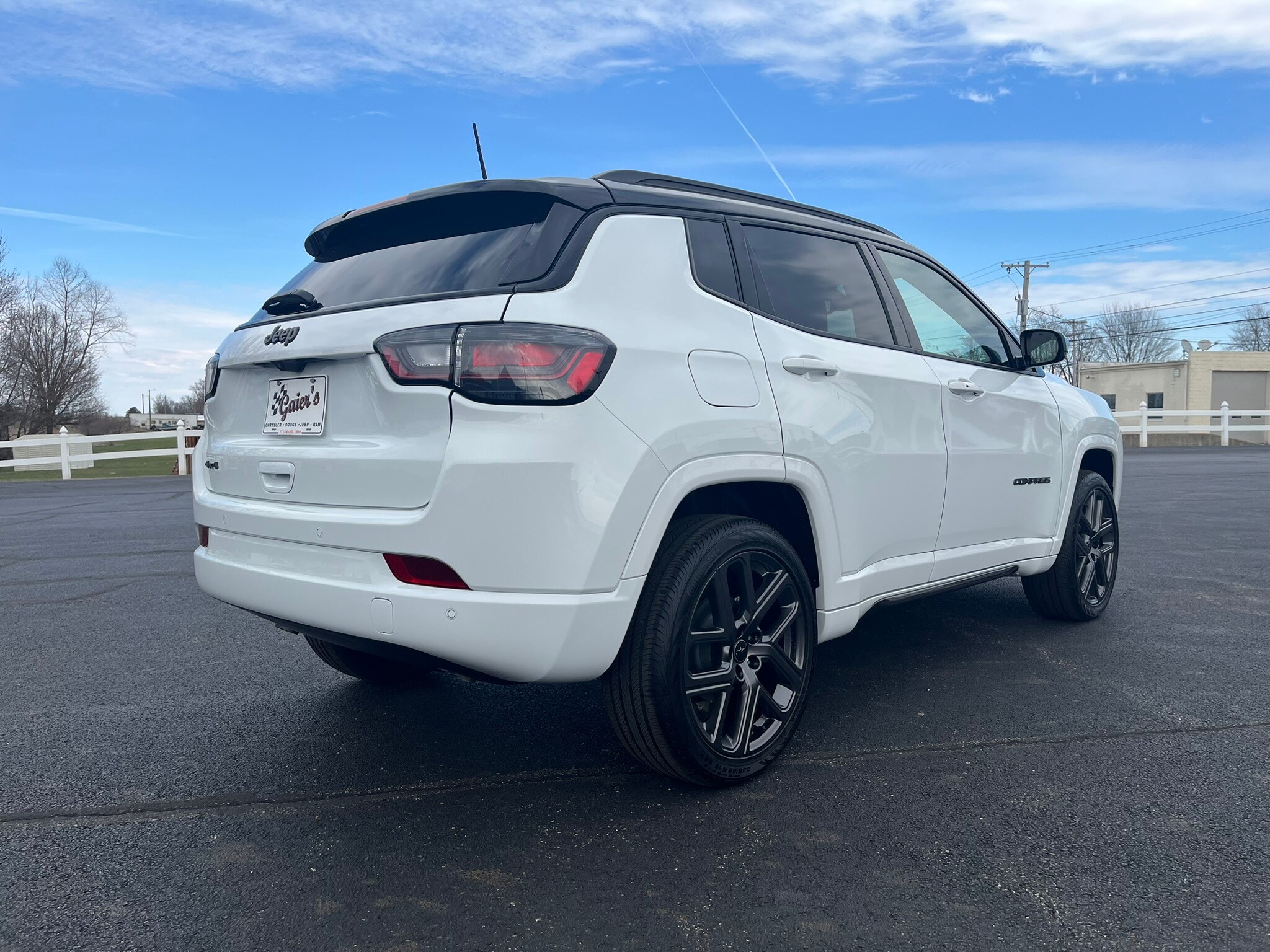 2025 Jeep Compass Limited photo 3