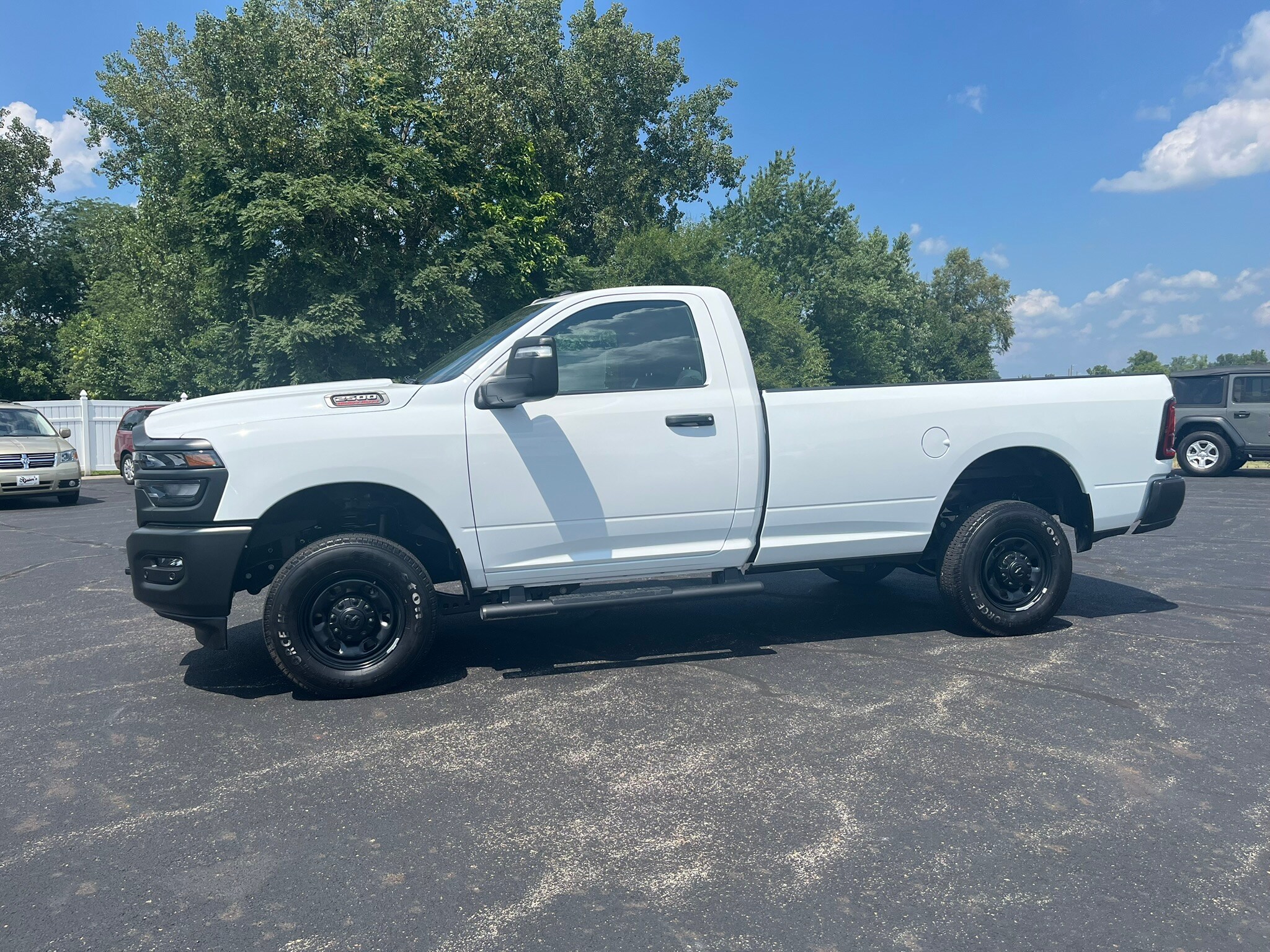 2026 Ram 2500 Tradesman photo 2