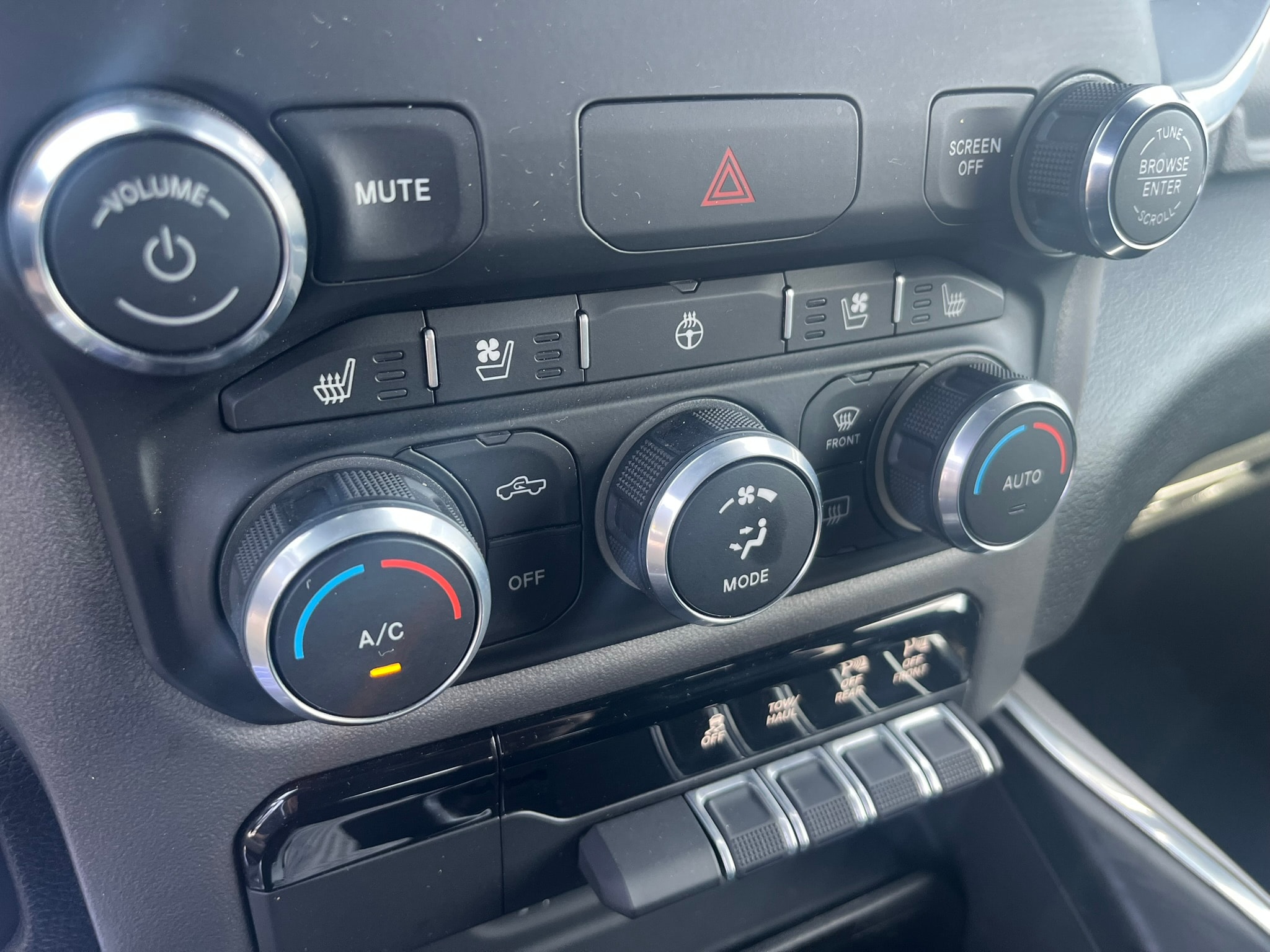 2021 RAM Ram 1500 Pickup Laramie - Photo 22