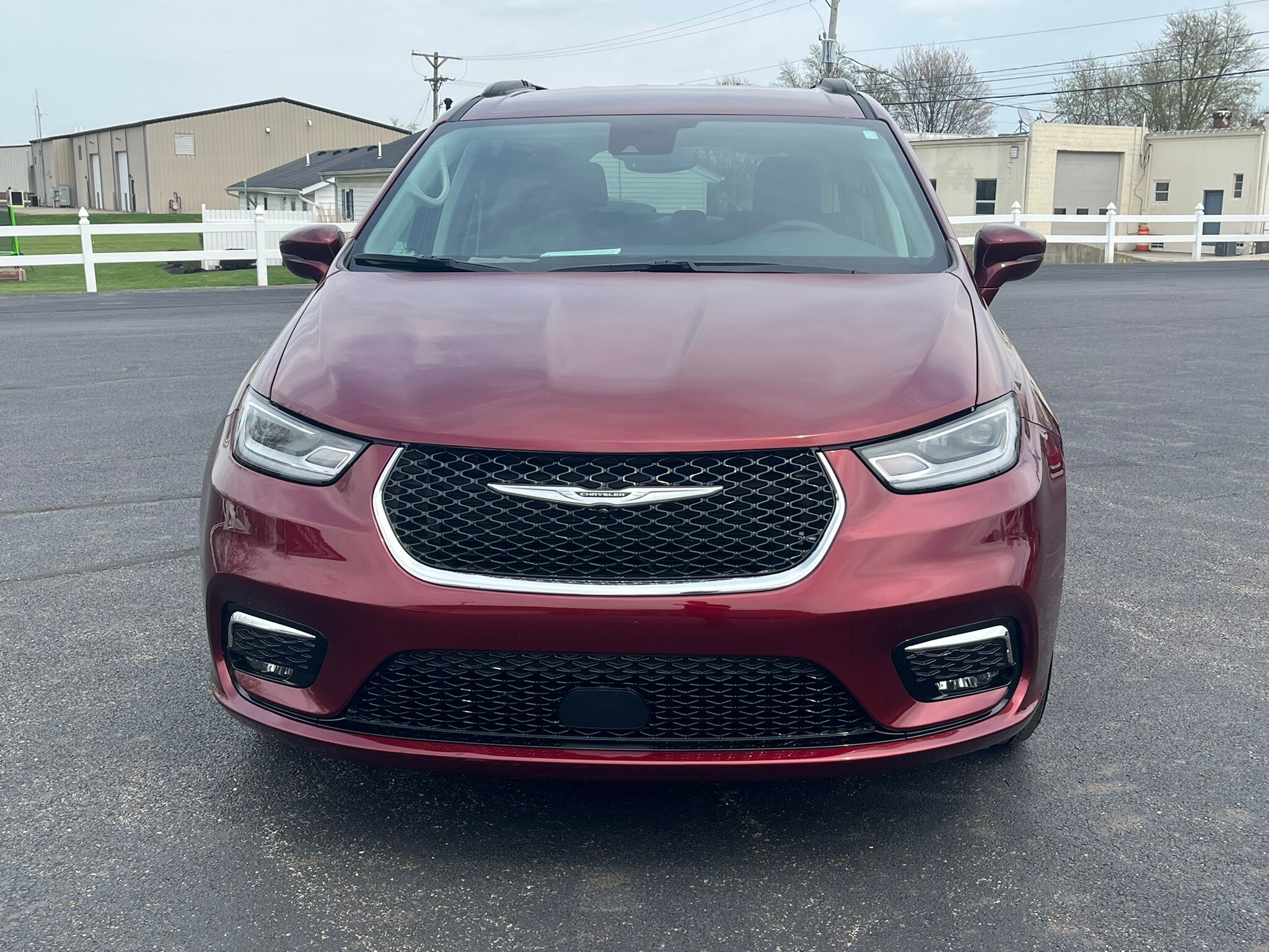 2022 Chrysler Pacifica Touring L photo 4