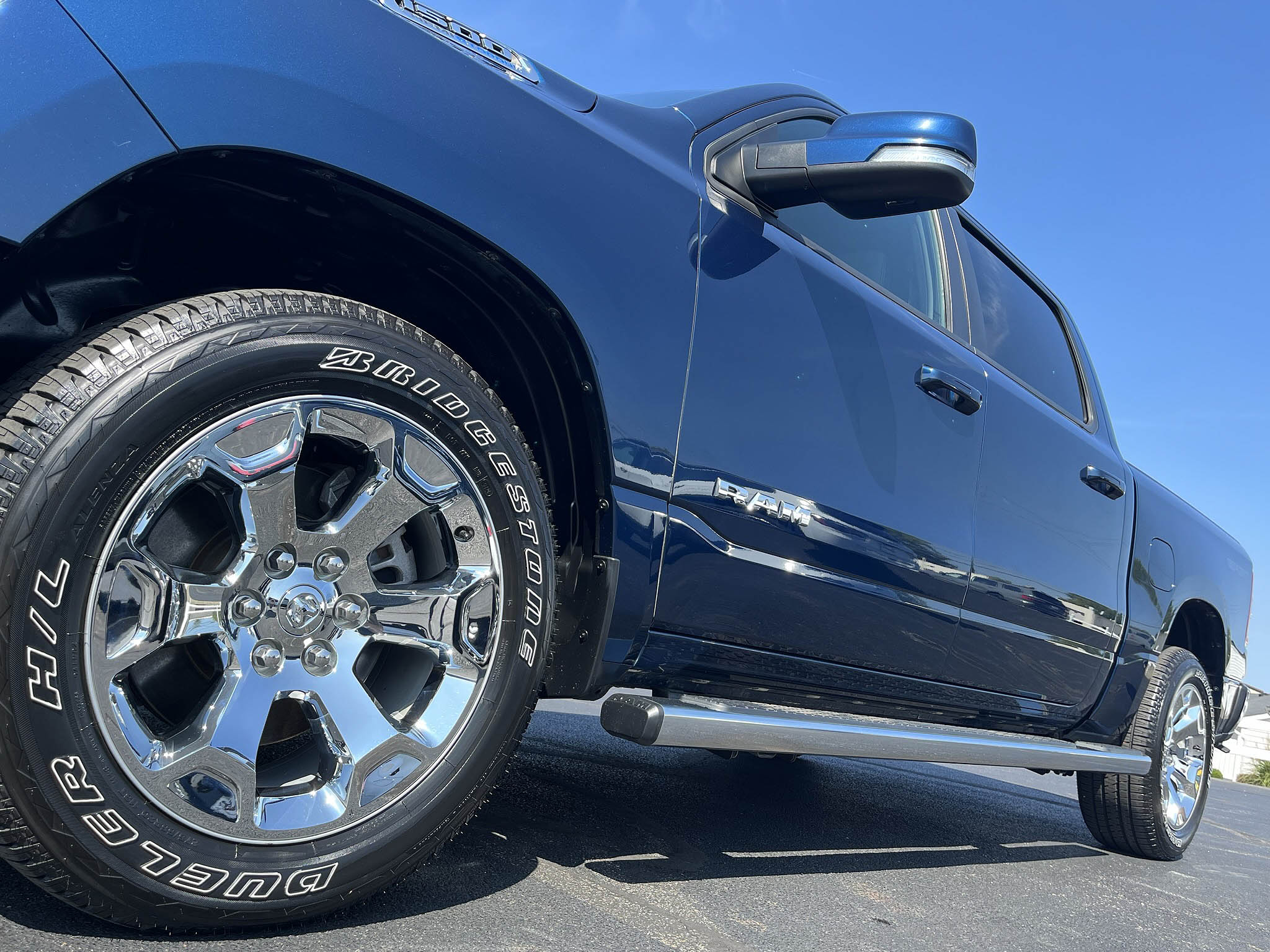 2021 Ram 1500 Big Horn Lone Star photo 3