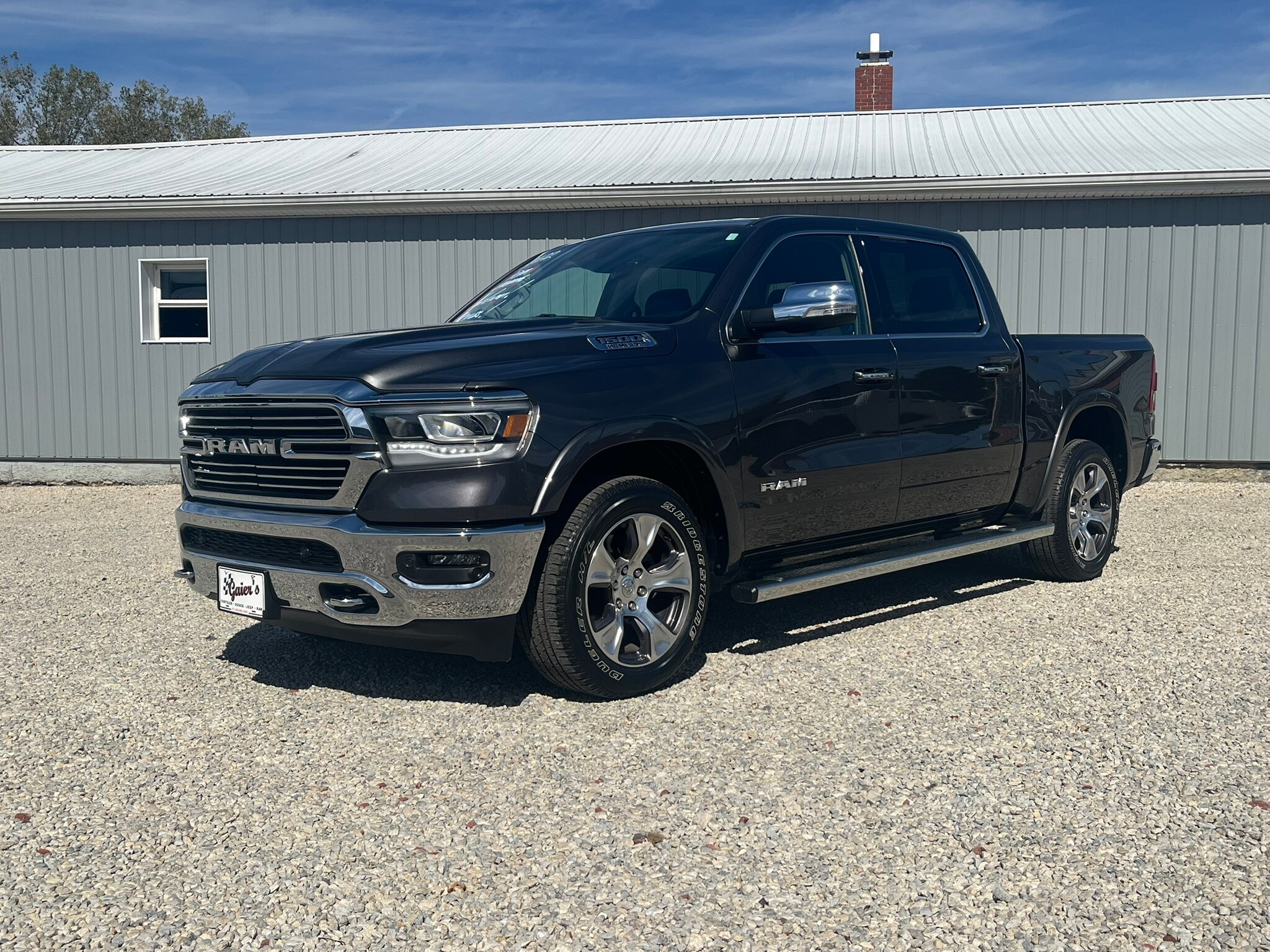 2022 Ram 1500 Laramie photo 2