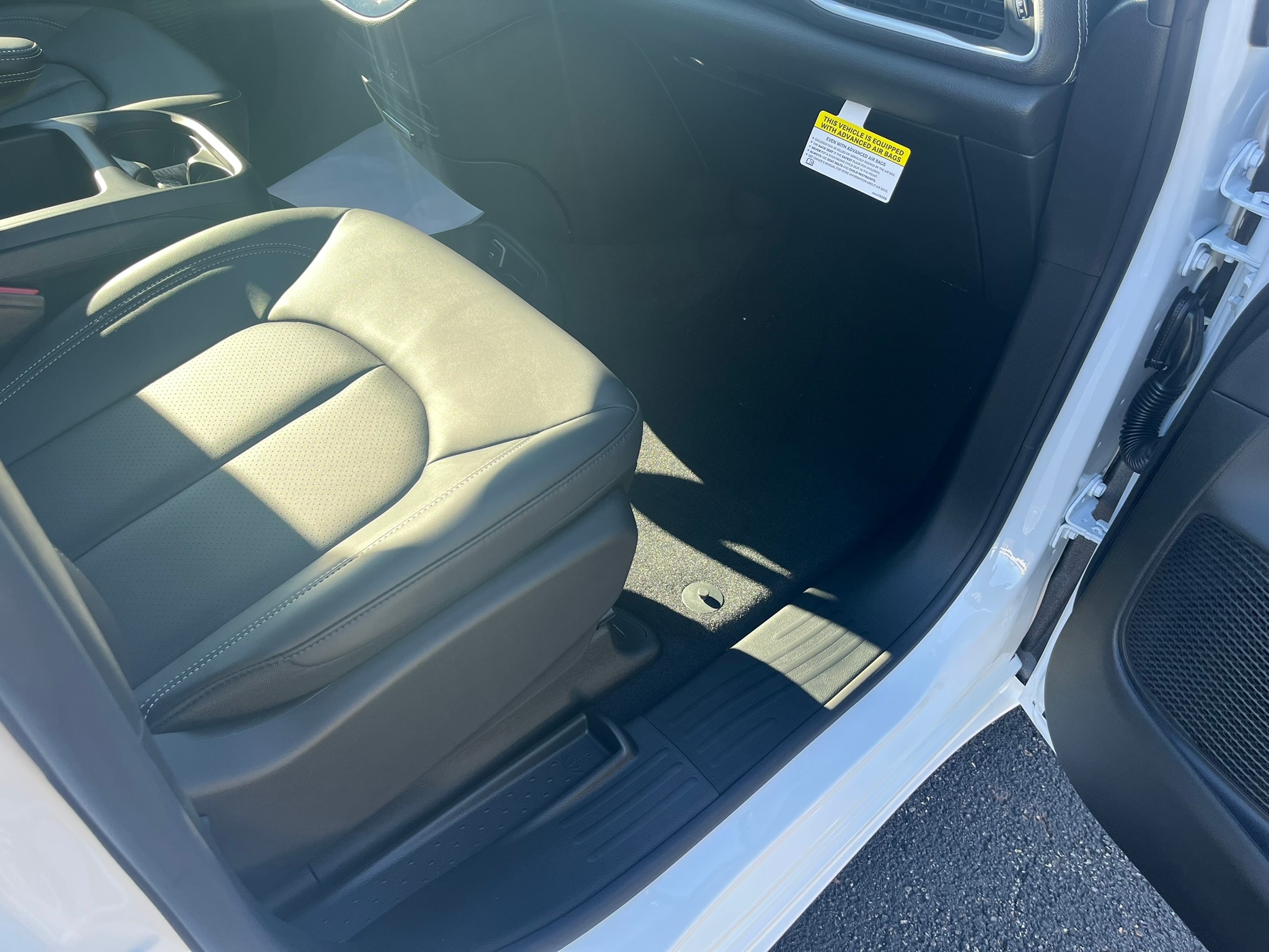 2026 Chrysler Pacifica Select - Photo 23