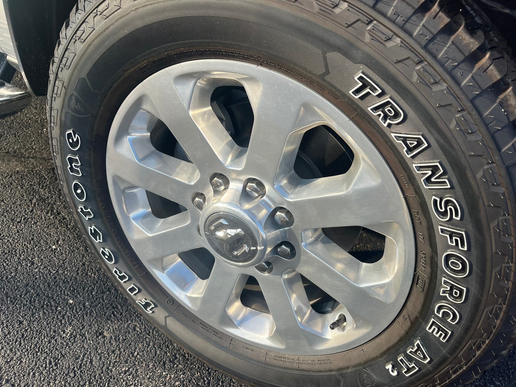 2026 RAM 3500 Laramie - Photo 15