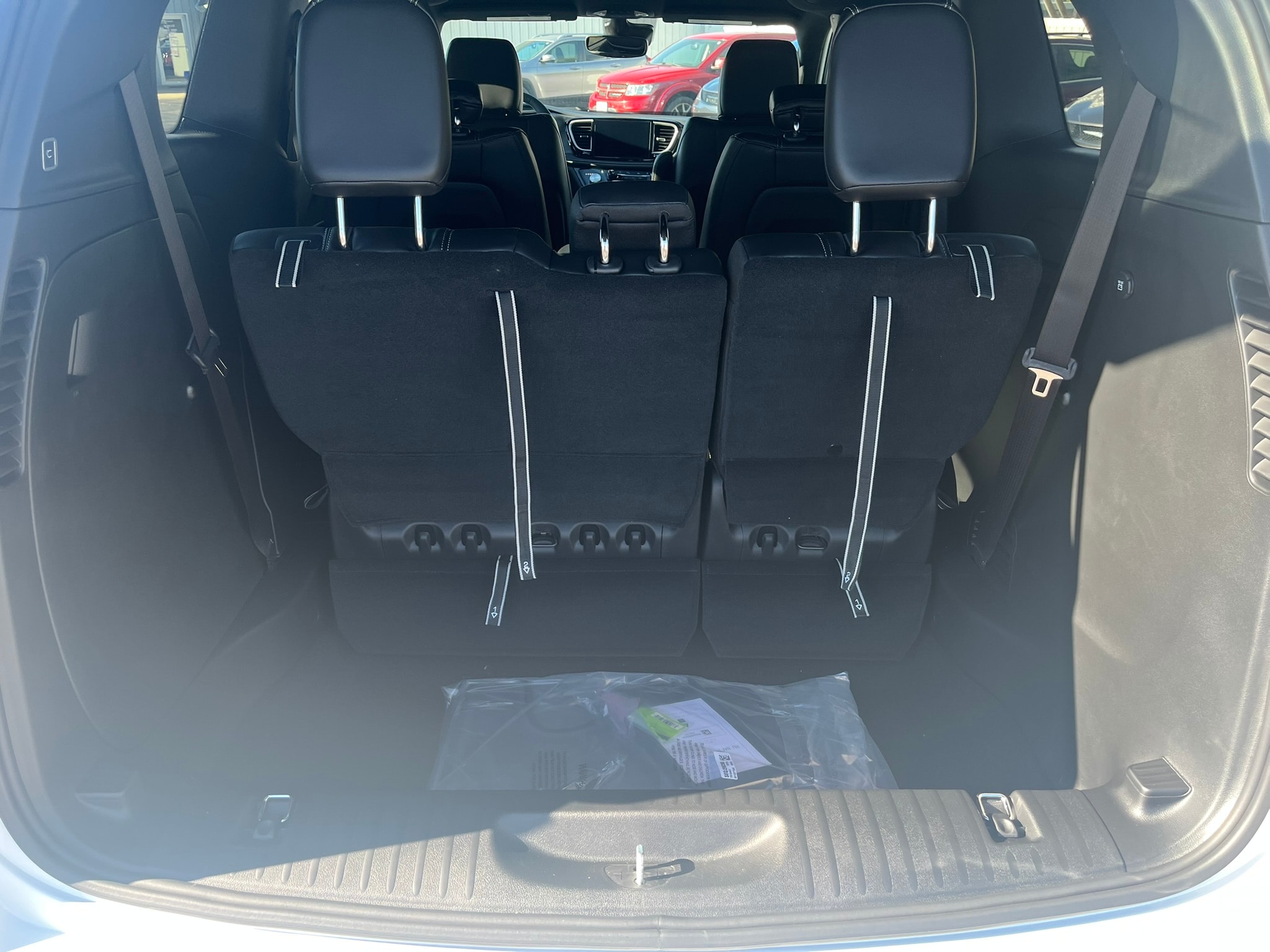 2026 Chrysler Pacifica Select - Photo 21