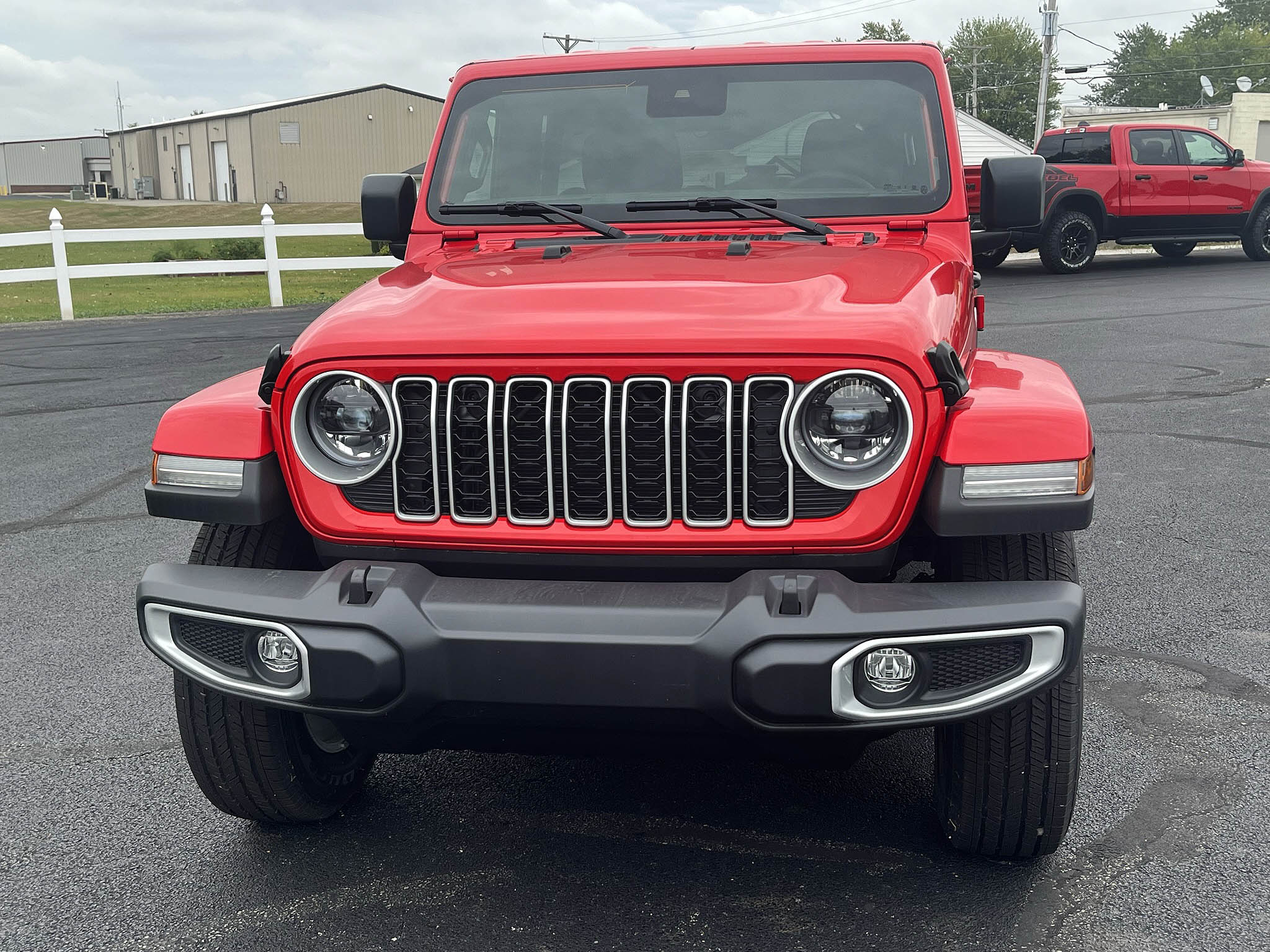 2024 Jeep Wrangler Sahara photo 4
