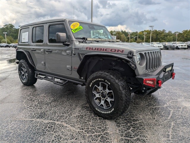 2019 Jeep Wrangler Unlimited Rubicon photo 2
