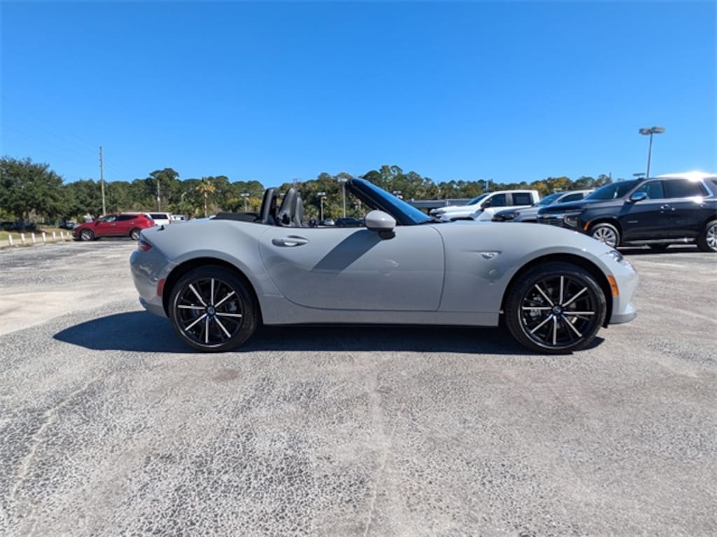 New 2025 Mazda MX-5 MIATA Grand Touring CONVERTIBLE