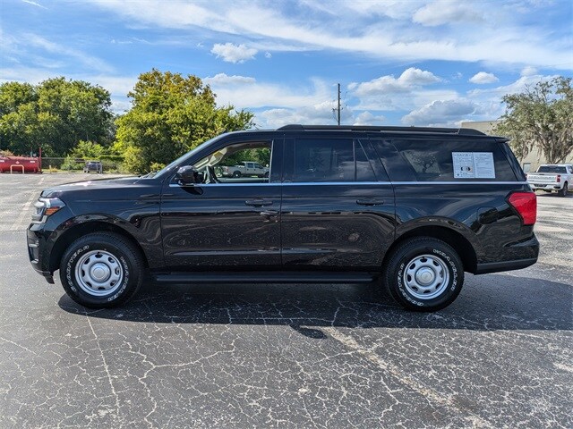 2023 Ford Expedition MAX XL photo 2