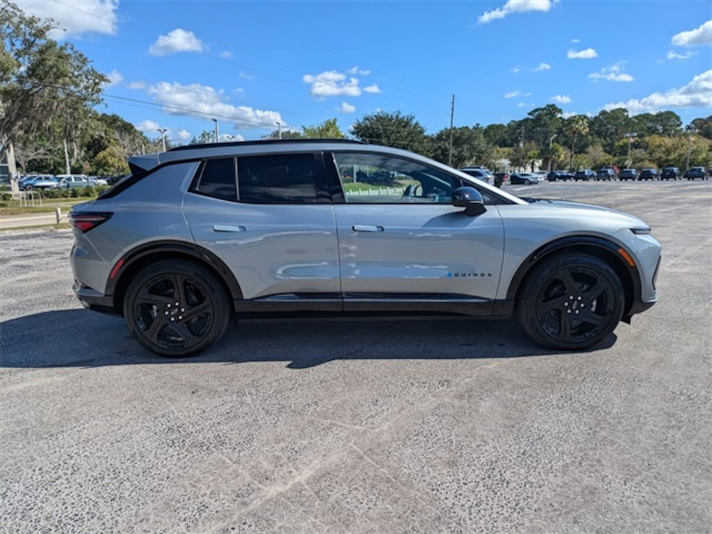 Used 2025 Chevrolet Equinox EV RS SUV