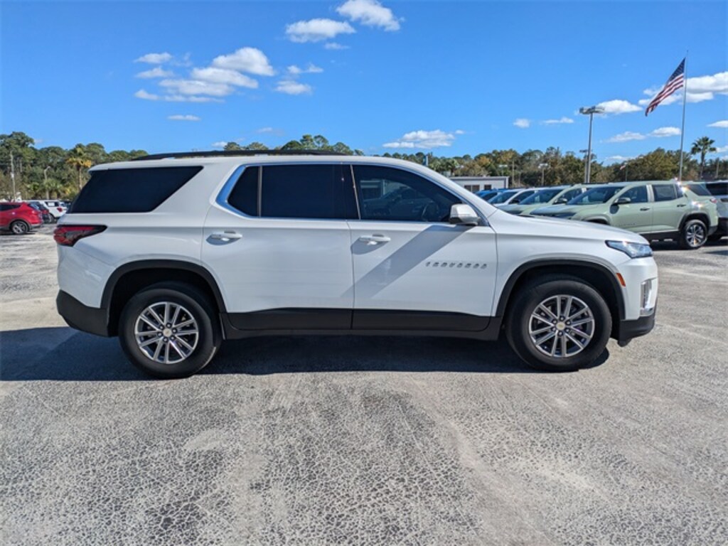 Used 2023 Chevrolet Traverse LT Leather SUV