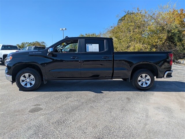 2024 Chevrolet Silverado 1500 LT photo 3
