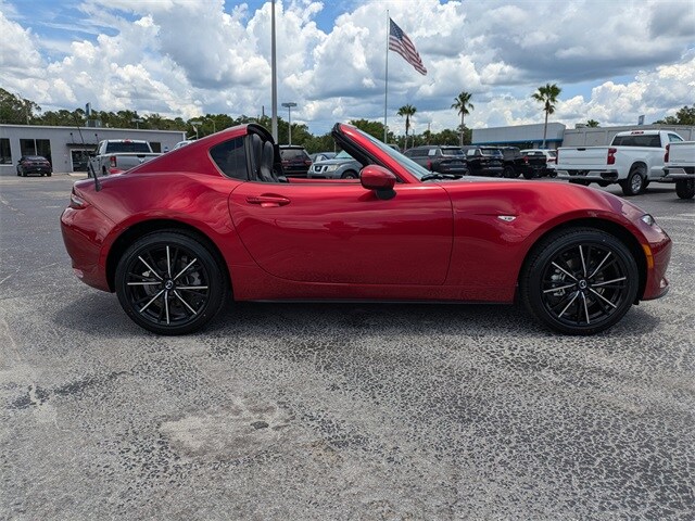2025 Mazda MX-5 Miata Miata RF Grand Touring photo 3